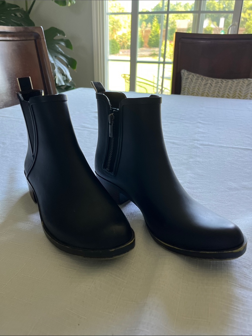 Lucky Brand Women’s Bunita Black Rain Boots Size 8